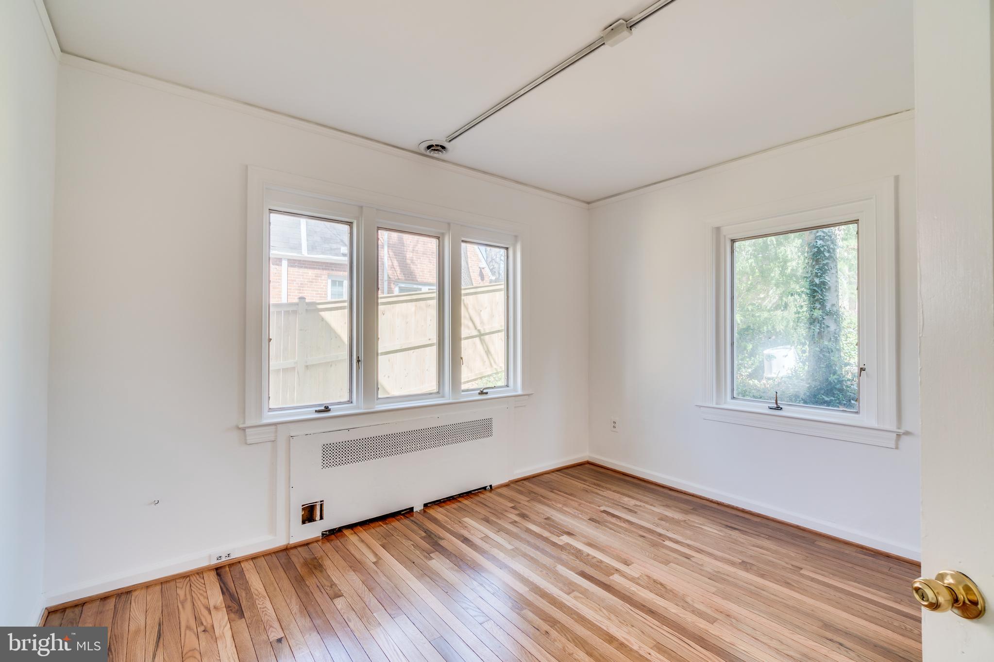 8609 Cedar Street Silver Spring, MD 20910 - Photo 29 of 44 Gallery Image 29