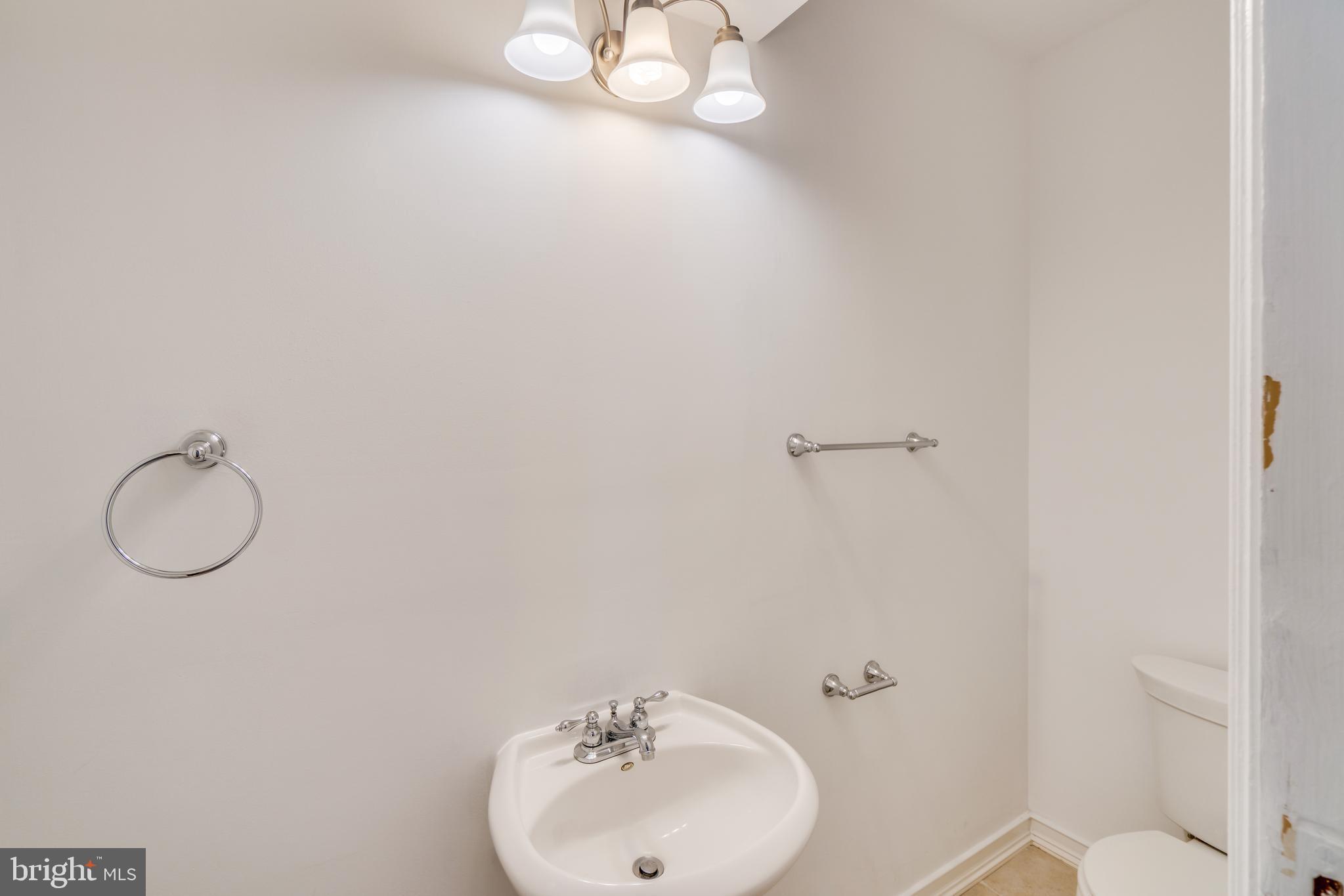 8609 Cedar Street Silver Spring, MD 20910 - Photo 31 of 44 Gallery Image 31