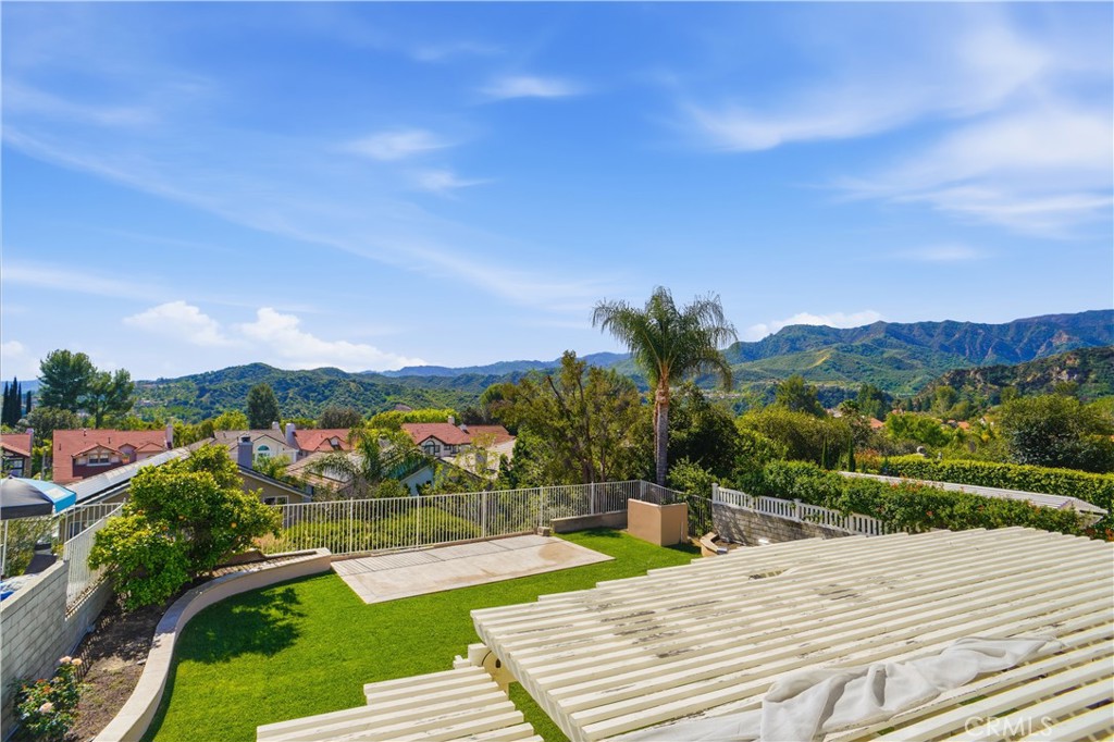 25550 Longfellow Place Stevenson Ranch, CA 91381 - Photo 19 of 30