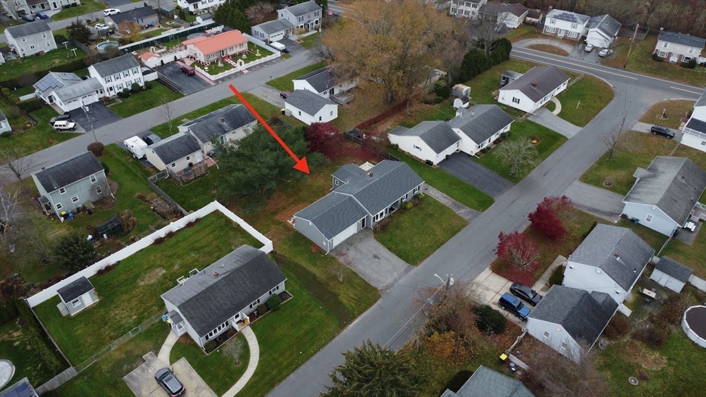 95 Samson Avenue Somerset, MA 02726 - Photo 35 of 36 an aerial view of a house with a yard