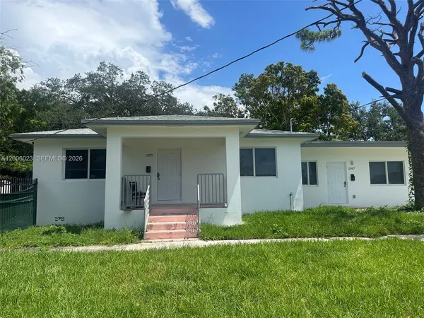 $2,300 | 1095 Northeast 149th Street, Miami, FL 33161