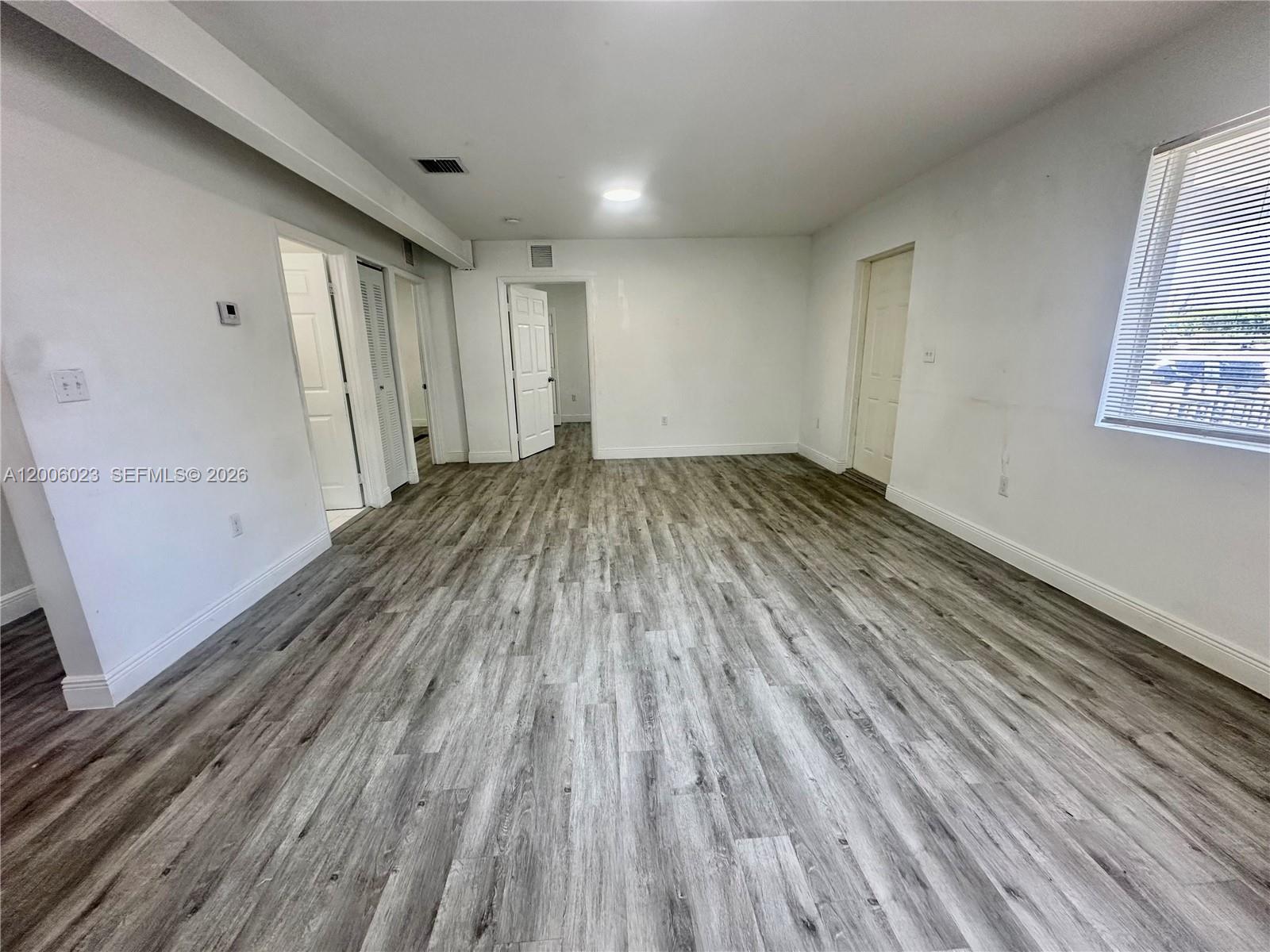 1095 Northeast 149th Street Miami, FL 33161 - Photo 13 of 15