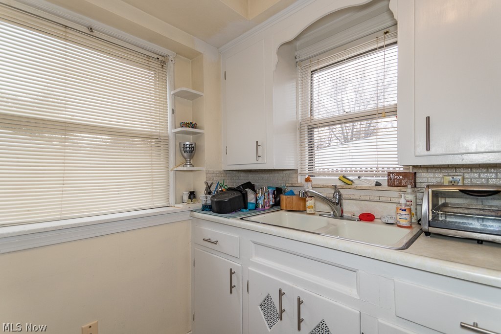 4066 Wyncote Road South Euclid, OH 44121 - Photo 6 of 23
