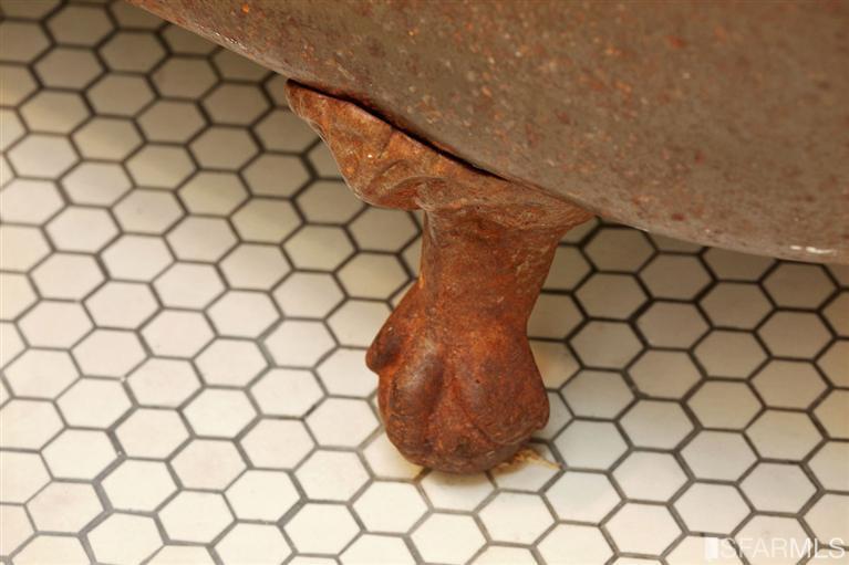 3754 Cesar Chavez San Francisco, CA 94110 - Photo 16 of 22 Claw foot tub in bathroom.