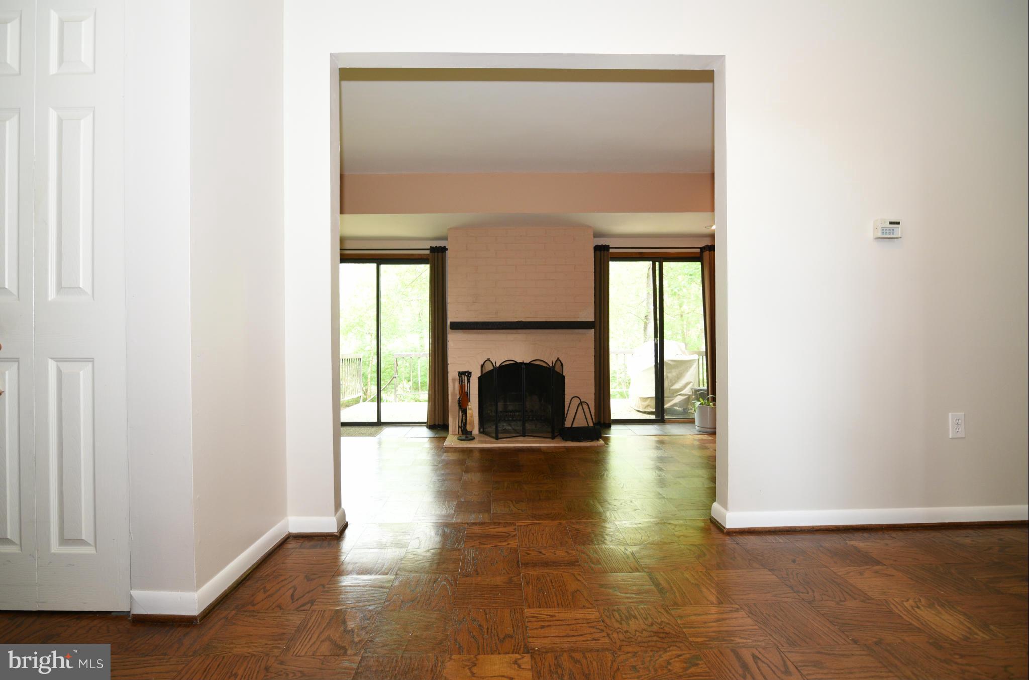 11803 Blue Spruce Road Reston, VA 20191 - Photo 9 of 29 Foyer