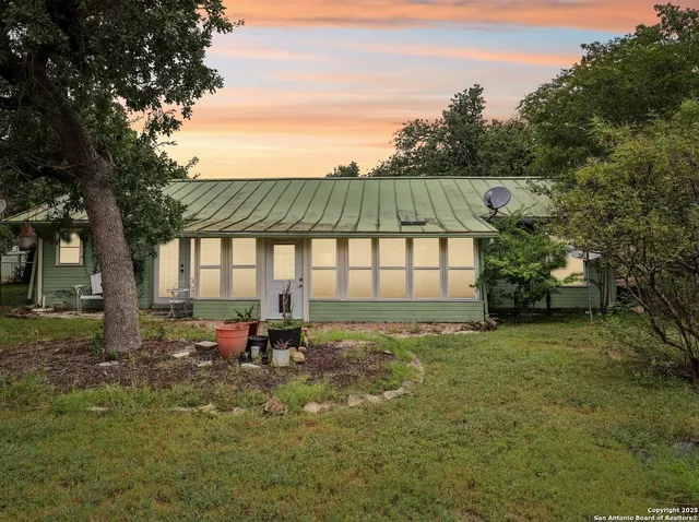 $520,000 | 721 Rocky Creek Road, Fredericksburg, TX 78624