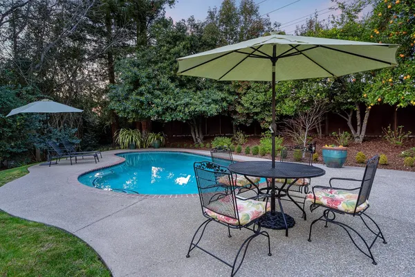 $2,800,000 | 1987 Maple Glen Road, Sacramento, CA 95864