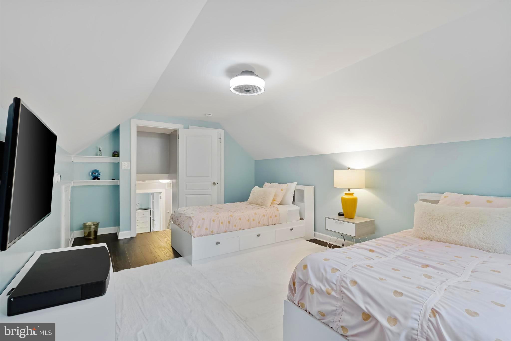 6903 Gilbert Street Springfield, VA 22150 - Photo 24 of 55 Gallery Image 24