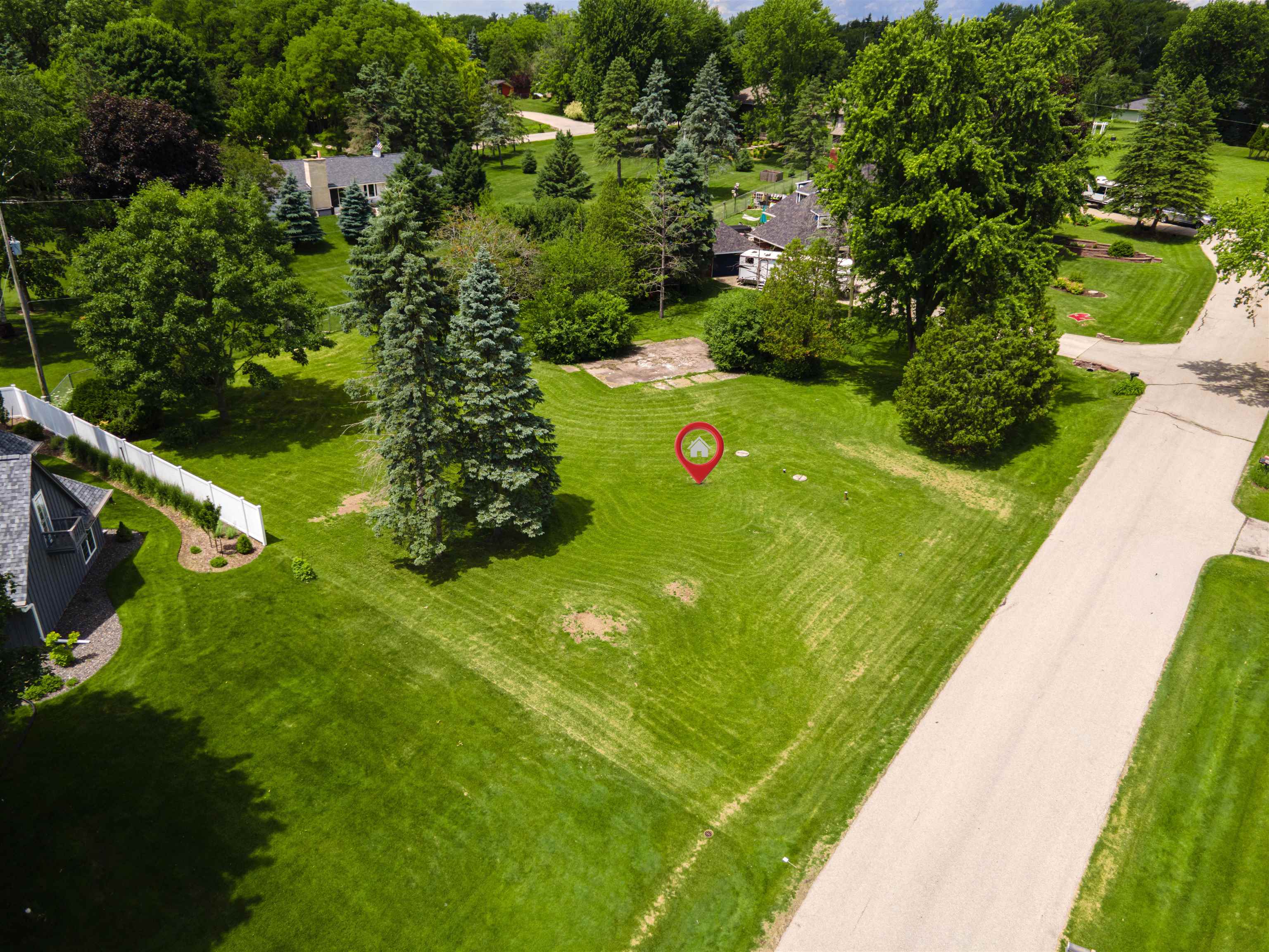 39 Heritage Court Appleton, WI 54913 - Photo 4 of 8
