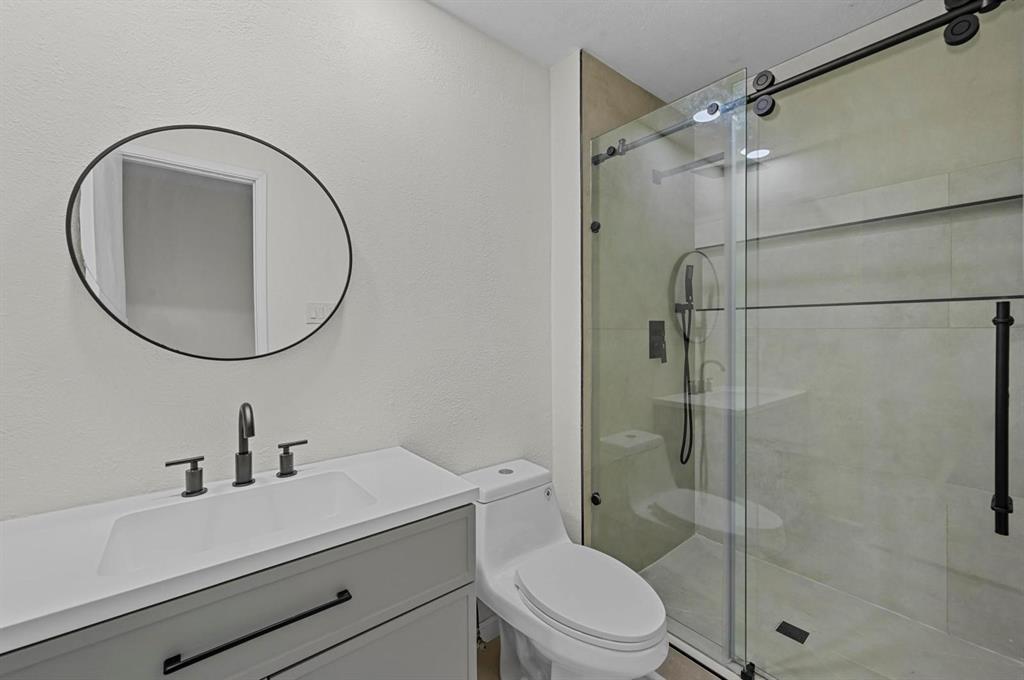 11919 Bushmills Road Dallas, TX 75243 - Photo 17 of 19