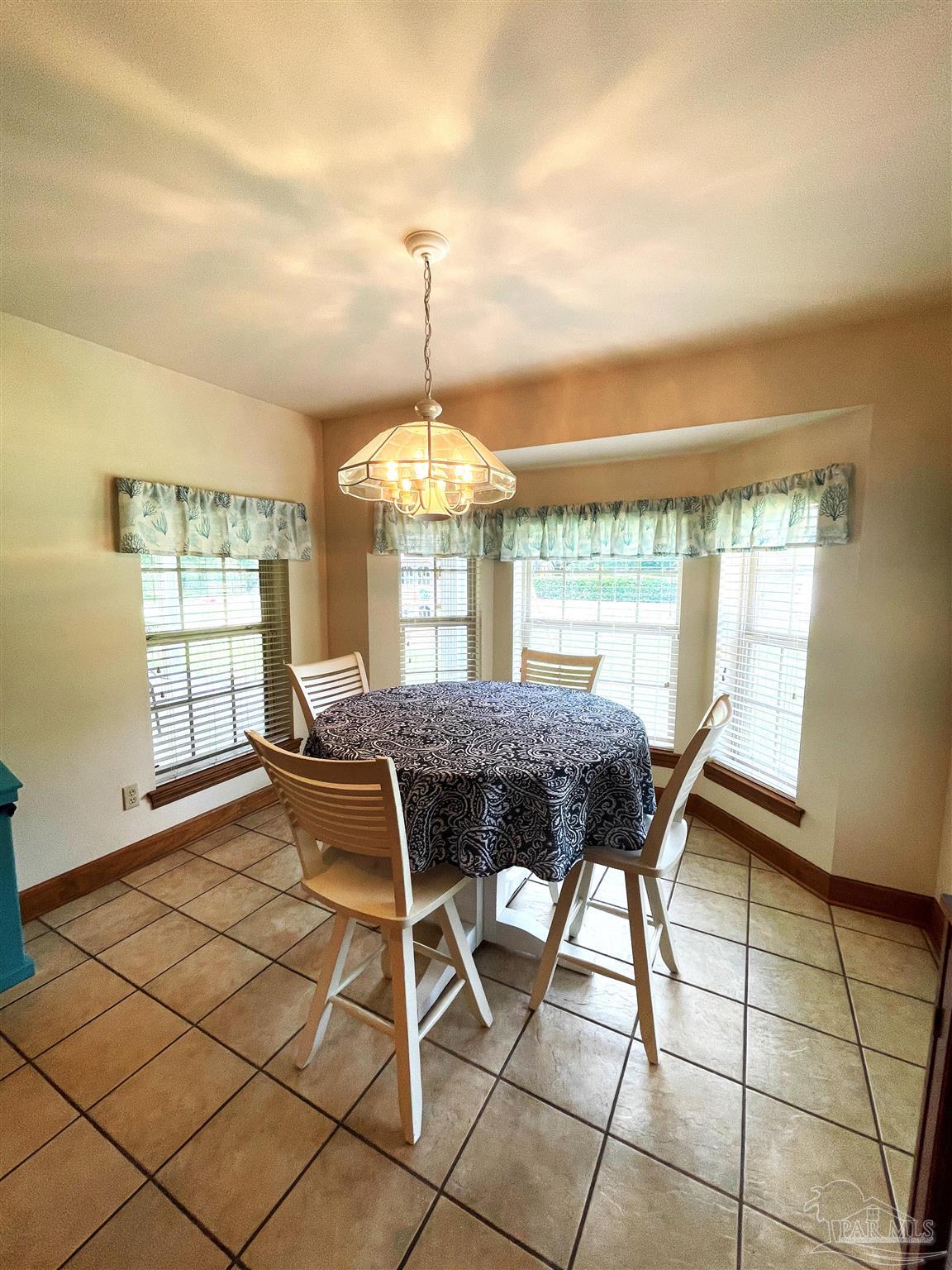 2010 Ceylon Road Pensacola, FL 32526 - Photo 18 of 50 Gallery Image 18