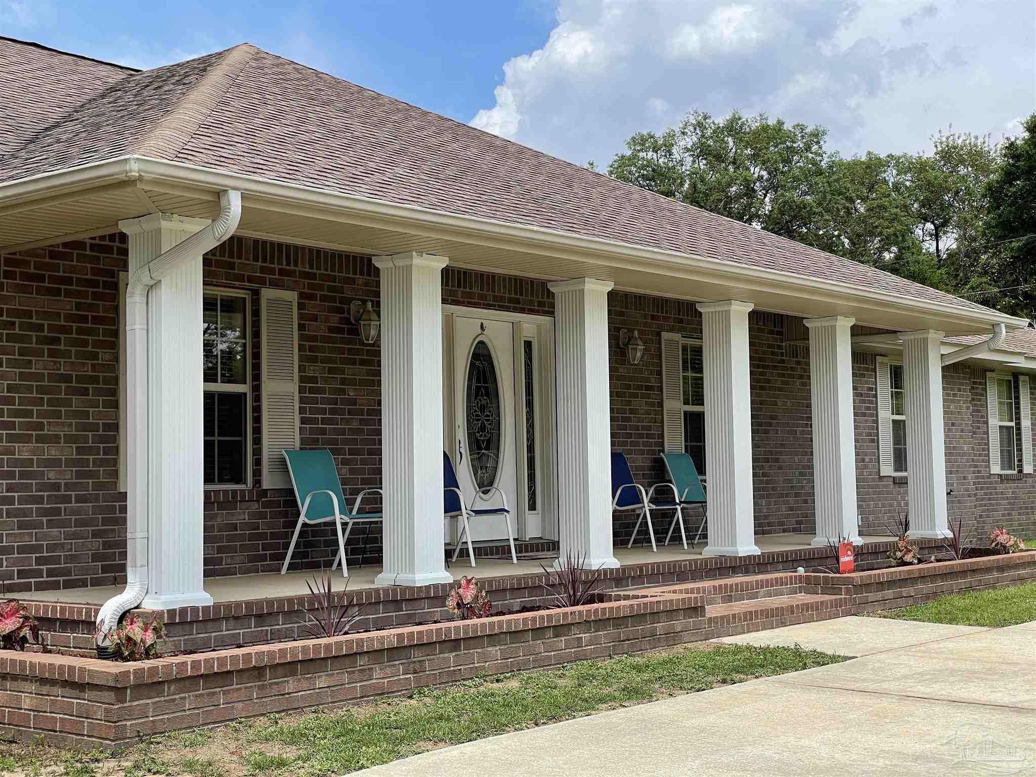 2010 Ceylon Road Pensacola, FL 32526 - Photo 5 of 50 Gallery Image 5