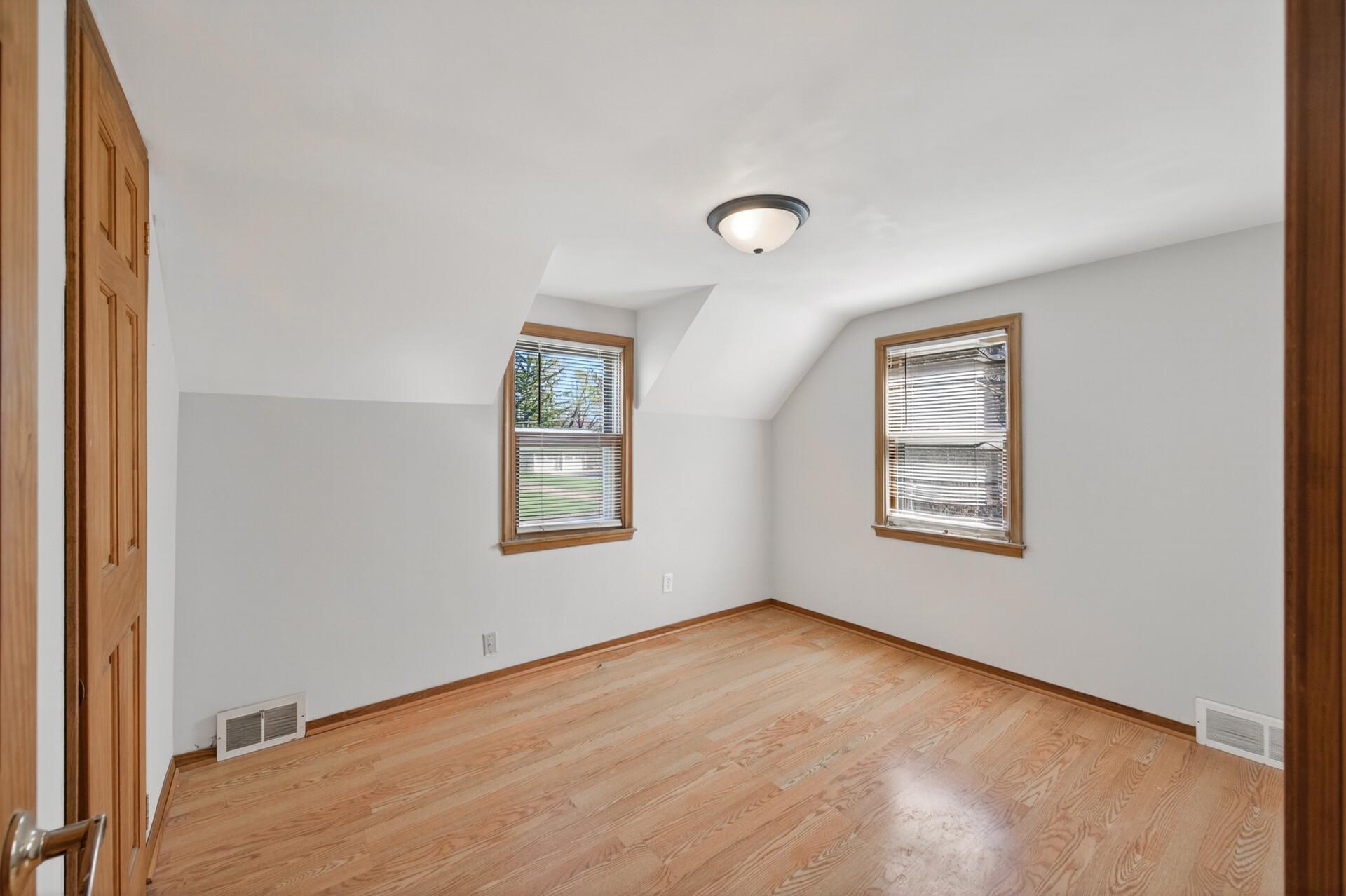806 Monroe Street North Hudson, WI 54016 - Photo 17 of 25