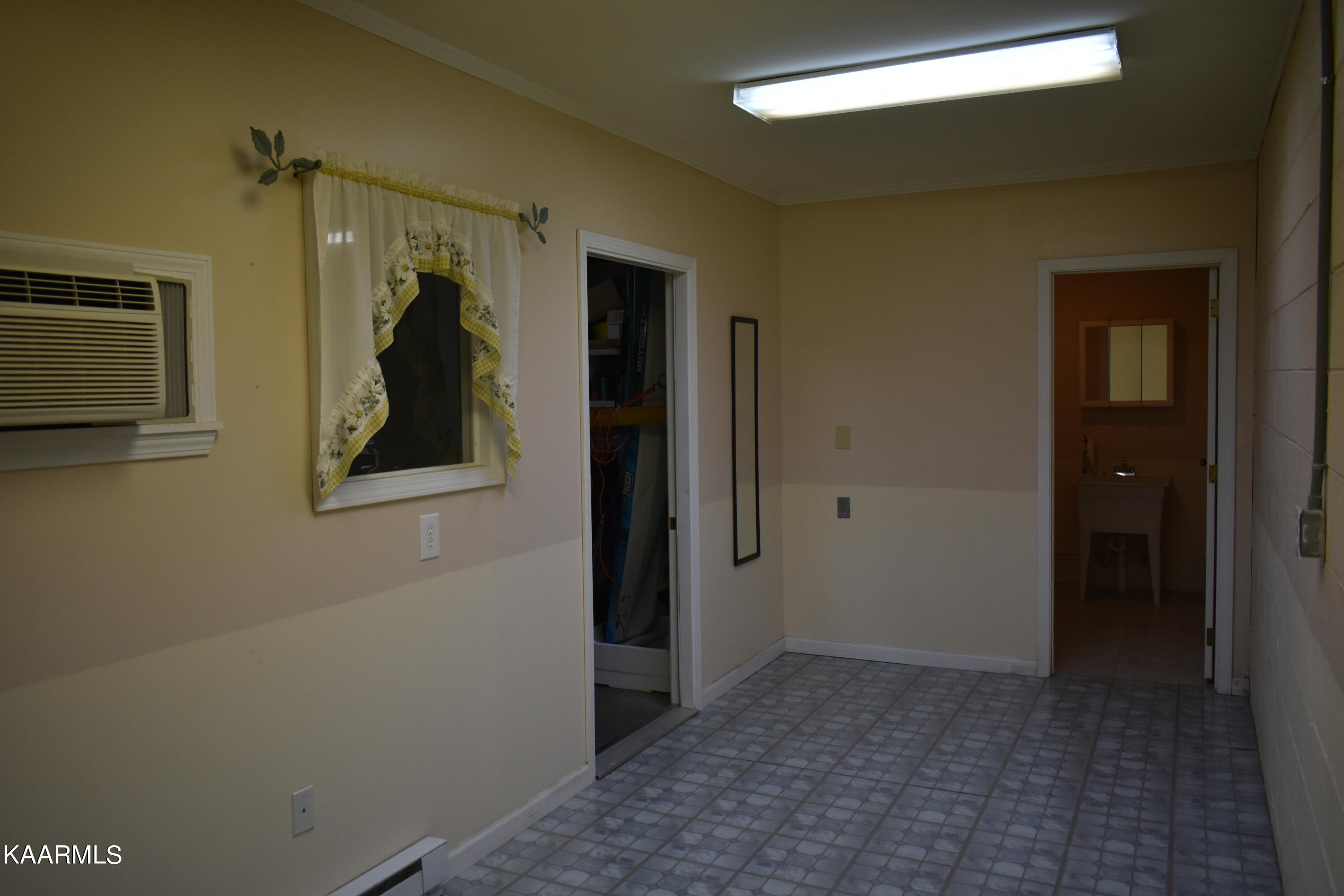 970 Cove Pointe Road La Follette, TN 37766 - Photo 54 of 59 detached garage 2