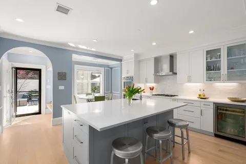 $3,850,000 | 90 Columbia Street, Unit U90, Brookline, MA 02446