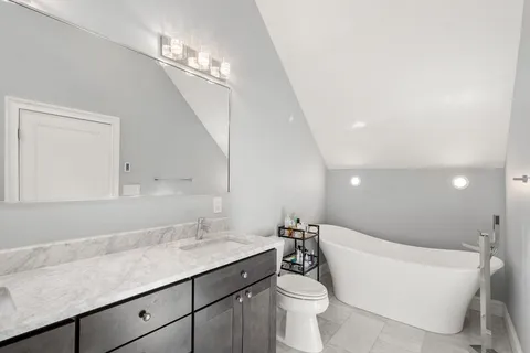 $3,850,000 | 90 Columbia Street, Unit U90, Brookline, MA 02446