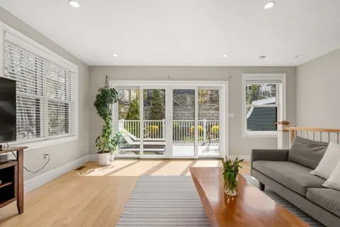 $3,850,000 | 90 Columbia Street, Unit U90, Brookline, MA 02446