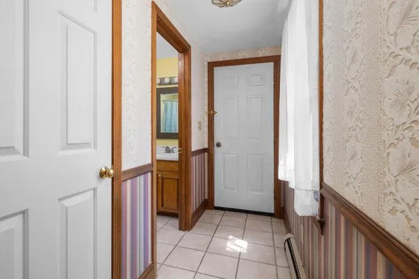 $999,000 | 5 Heath Road, Kennebunk, ME 04043