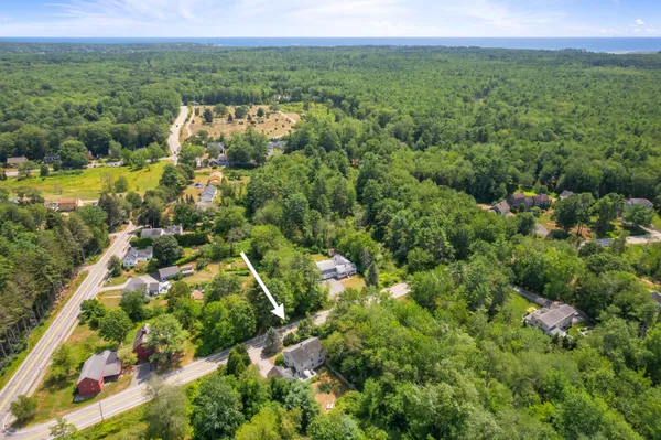 $999,000 | 5 Heath Road, Kennebunk, ME 04043