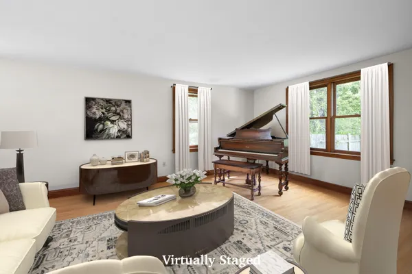 $999,000 | 5 Heath Road, Kennebunk, ME 04043