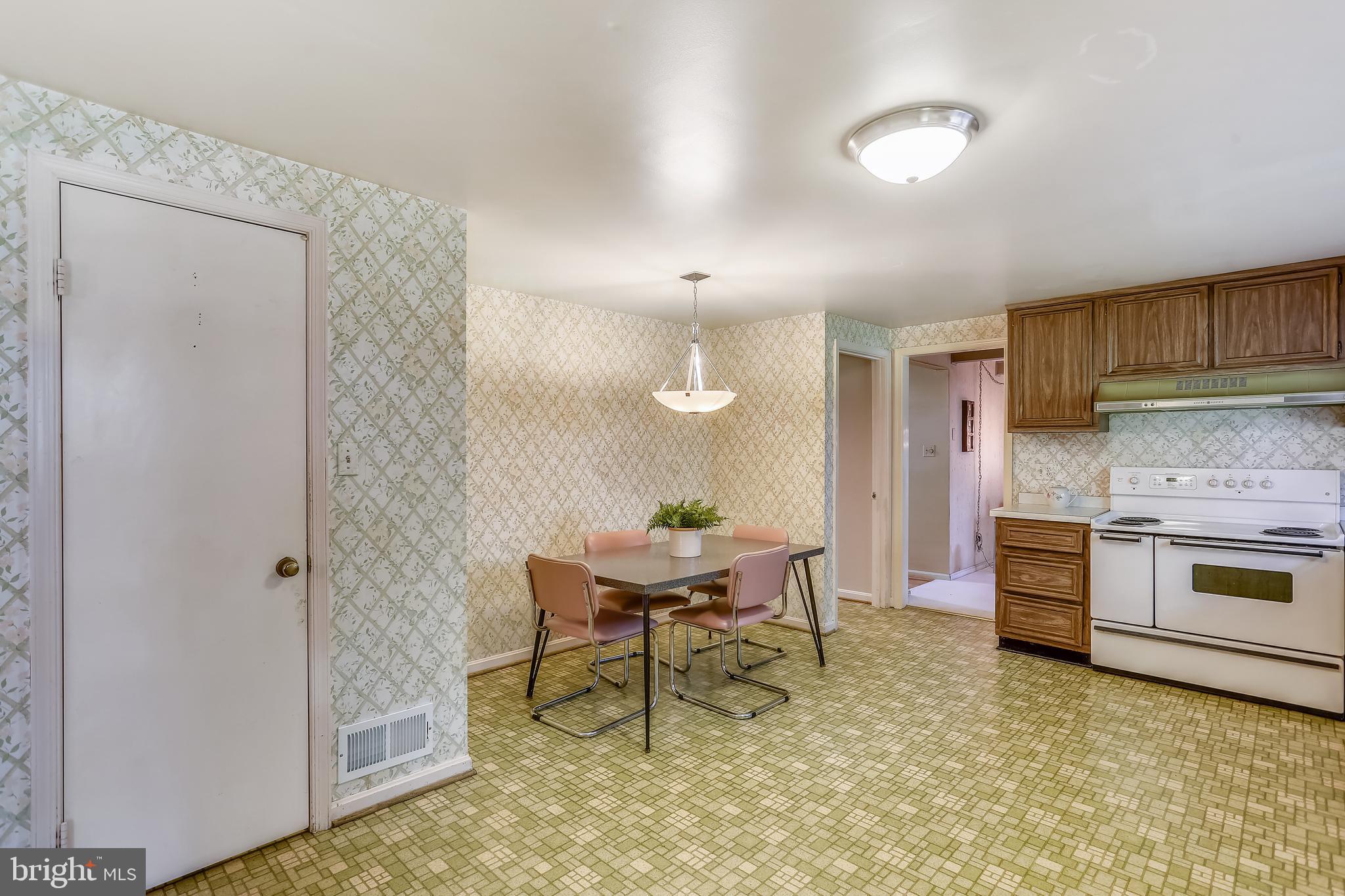 12400 Over Ridge Road Potomac, MD 20854 - Photo 19 of 54