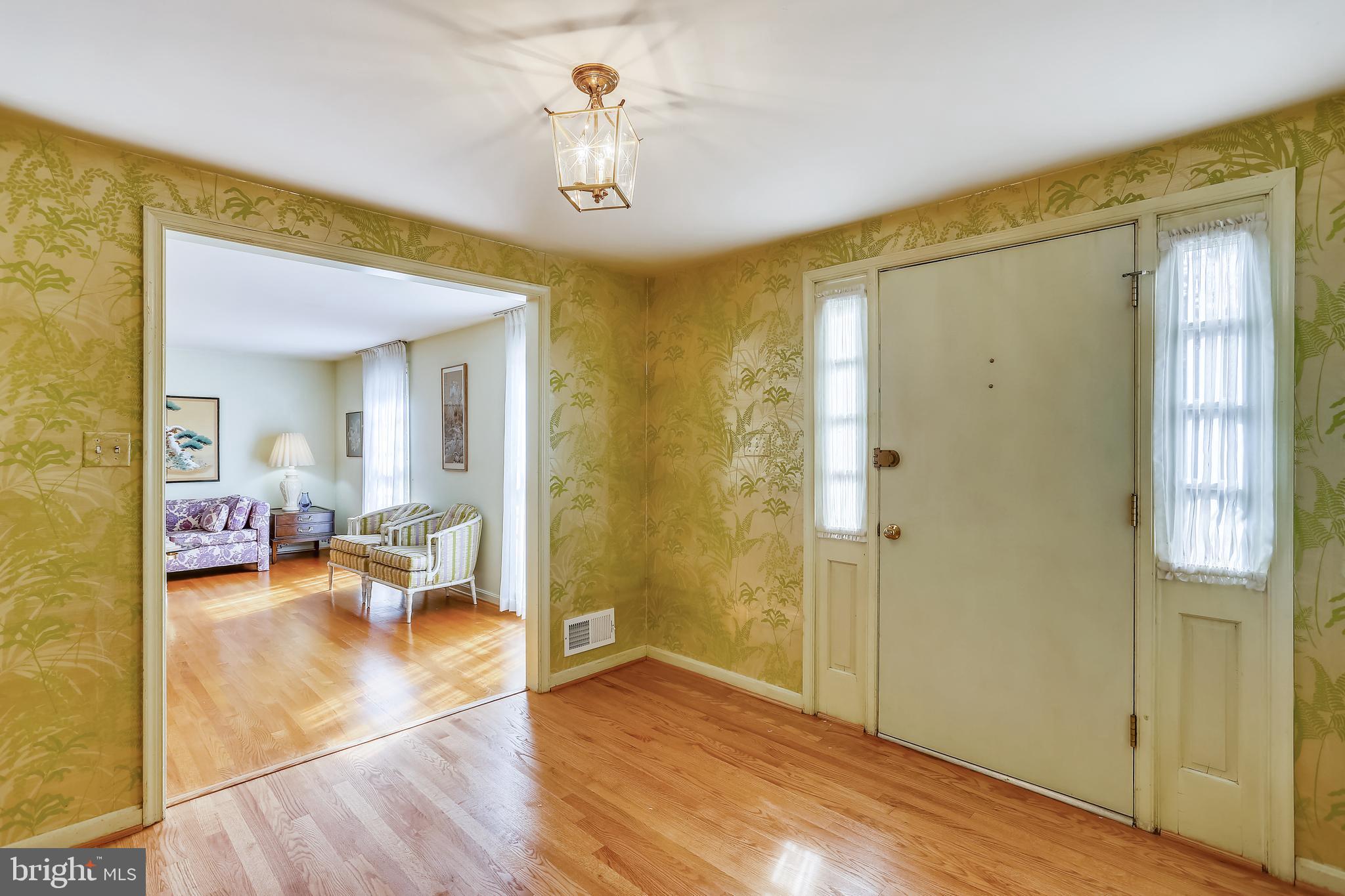 12400 Over Ridge Road Potomac, MD 20854 - Photo 10 of 54