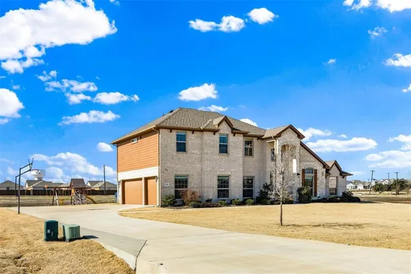 $589,999 | 1133 Barrix Drive, Forney, TX 75126
