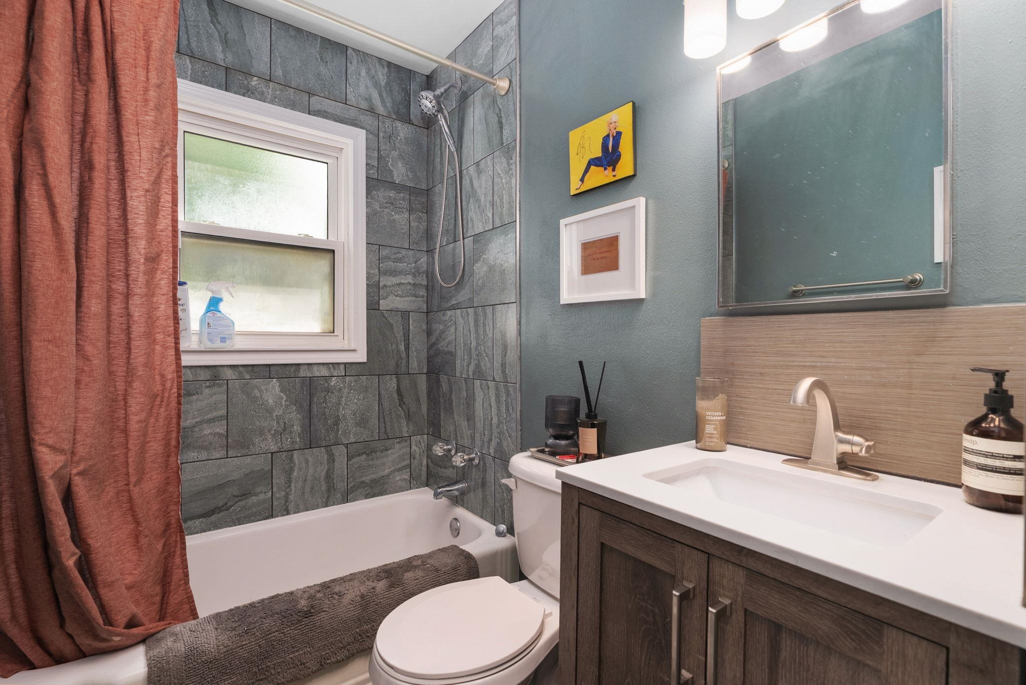 2933 Sachs Street Madison, WI 53704 - Photo 14 of 30