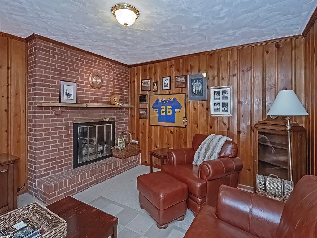 776 Elm Spring Road Pittsburgh, PA 15243 - Photo 17 of 21 Gallery Image 17