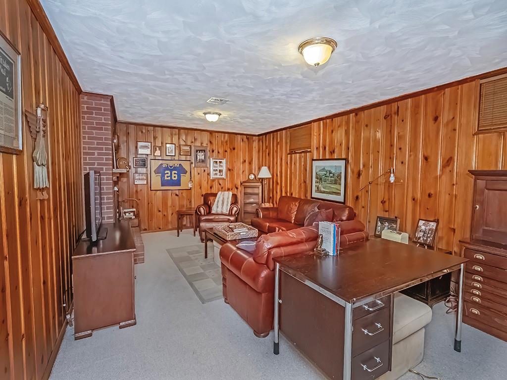 776 Elm Spring Road Pittsburgh, PA 15243 - Photo 18 of 21 Gallery Image 18