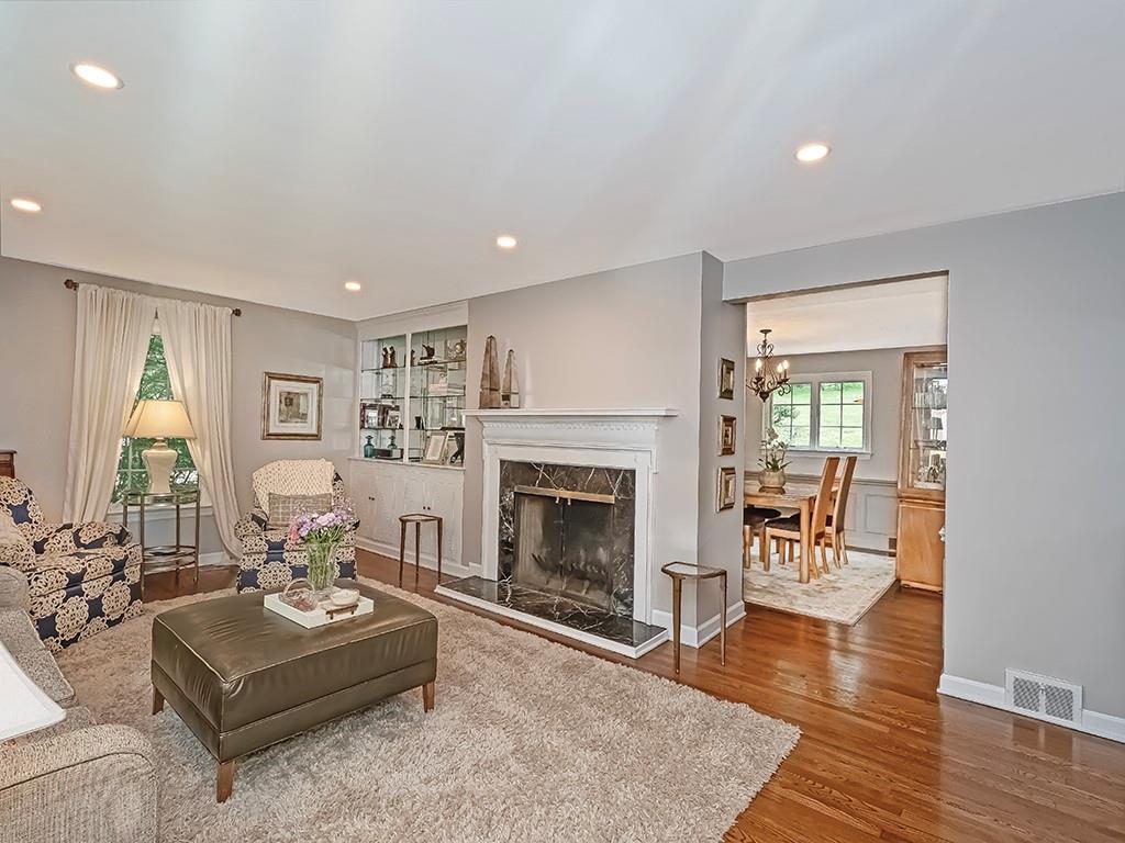 776 Elm Spring Road Pittsburgh, PA 15243 - Photo 6 of 21 Gallery Image 6