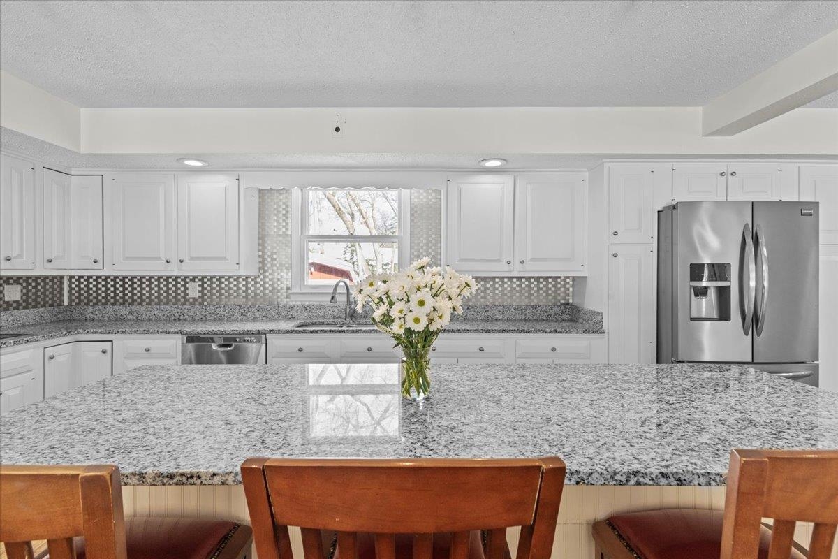 109 Juniper Ridge Shelburne, VT 05482 - Photo 6 of 52