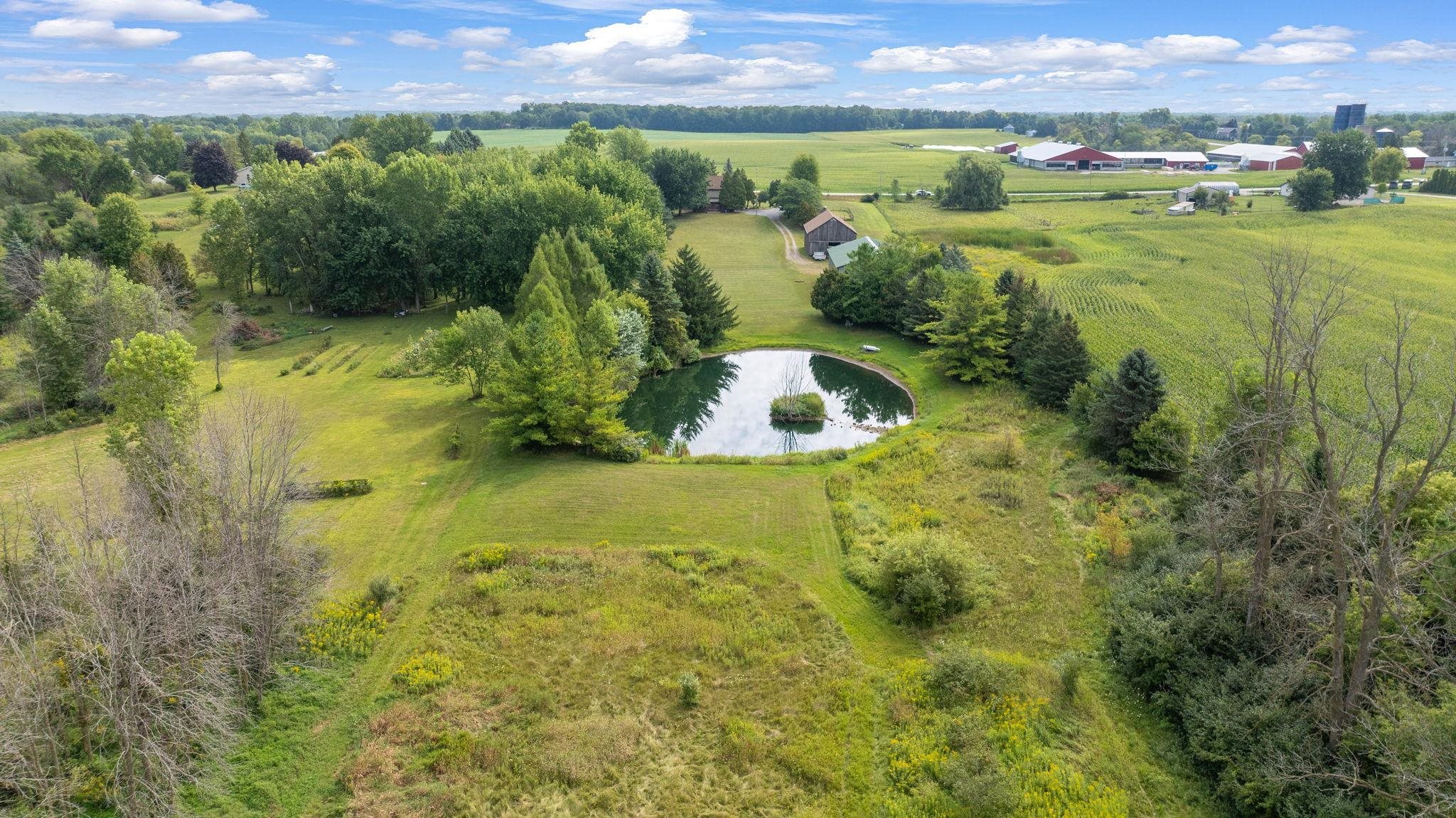 N2579 Hampel Road Appleton, WI 54913 - Photo 7 of 89 Gallery Image 7