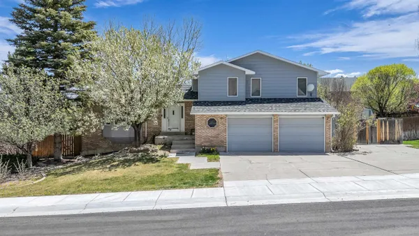 $415,000 | 435 Evans Drive, Green River, WY 82935
