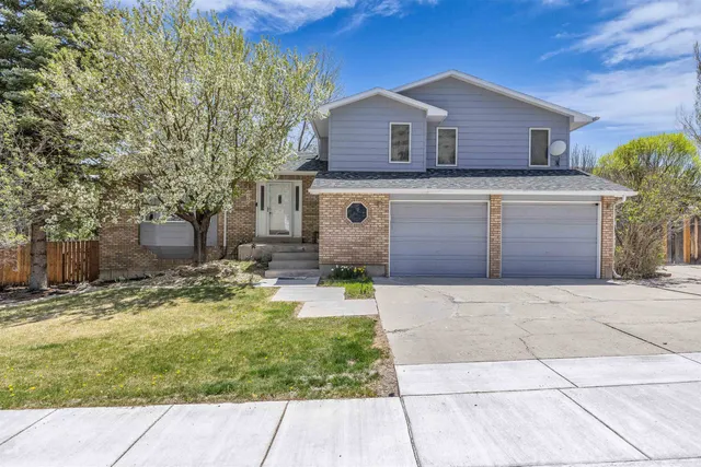 $439,000 | 435 Evans Drive, Green River, WY 82935