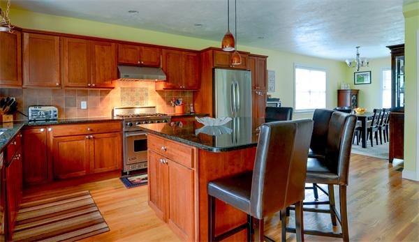 2 Wentworth Road Canton, MA 02021 - Photo 3 of 19 Gallery Image 3