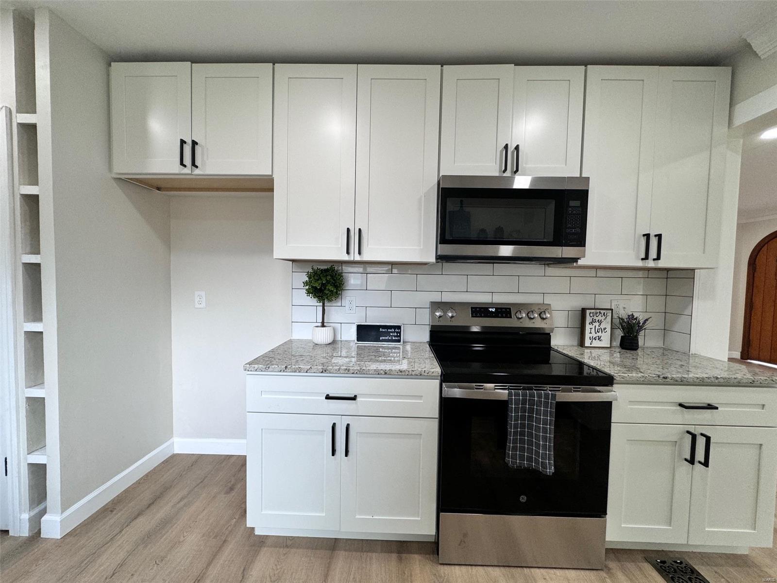 9004 Lackland Road St. Louis, MO 63114 - Photo 6 of 23 Gallery Image 6