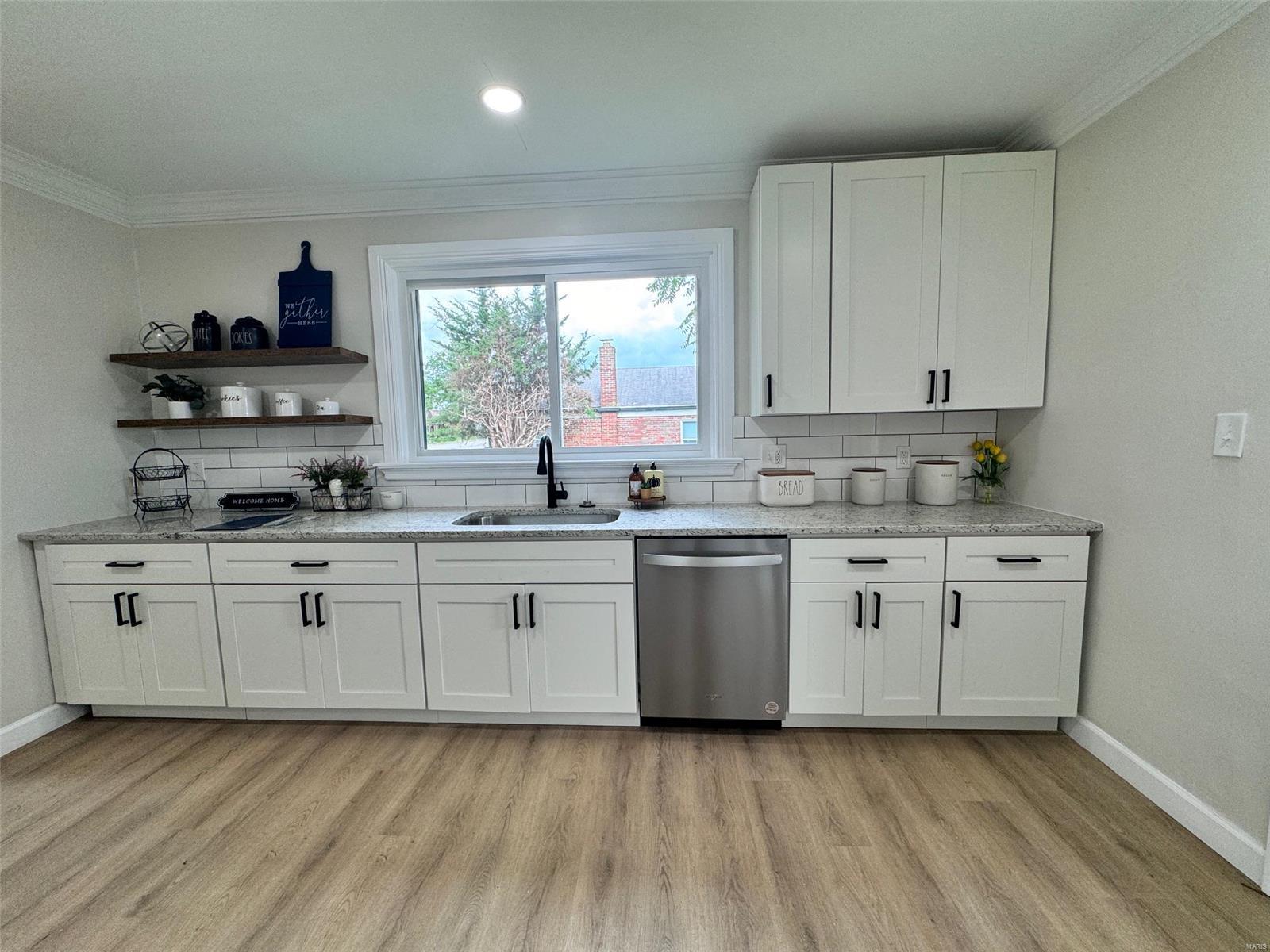 9004 Lackland Road St. Louis, MO 63114 - Photo 7 of 23 Gallery Image 7