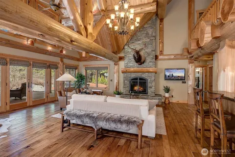 $2,188,000 | 51 Thimbleberry Court, Cle Elum, WA 98922