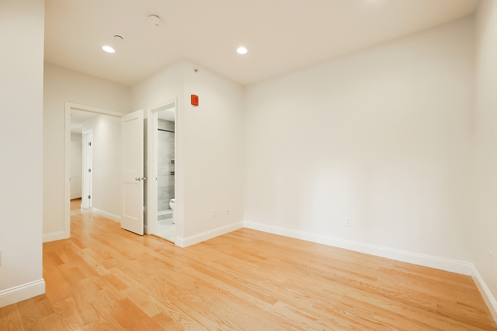 375 Dorchester Street, Unit 1 Boston, MA 02127 - Photo 11 of 13