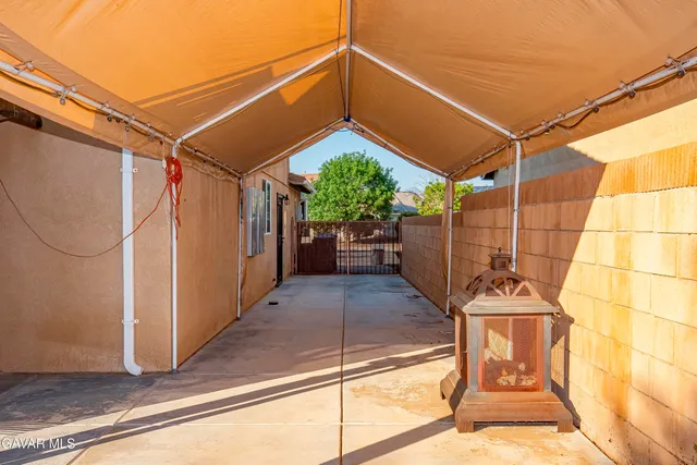 $539,999 | 43635 Castle Circle, Lancaster, CA 93535