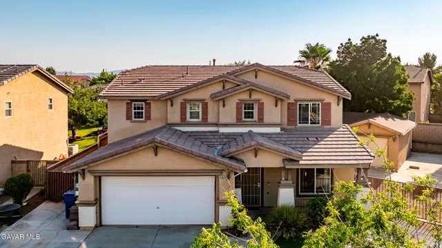 $539,999 | 43635 Castle Circle, Lancaster, CA 93535