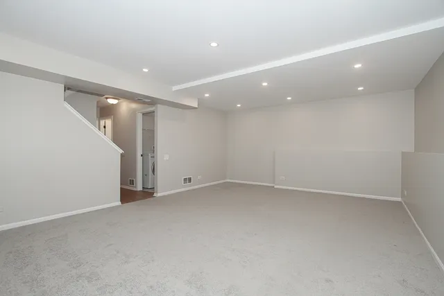 $2,400 | 2352 Dawson Lane, Algonquin, IL 60102