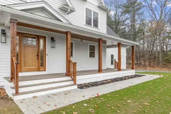 $1,650,000 | 385 Green Road, Bolton, MA 01740