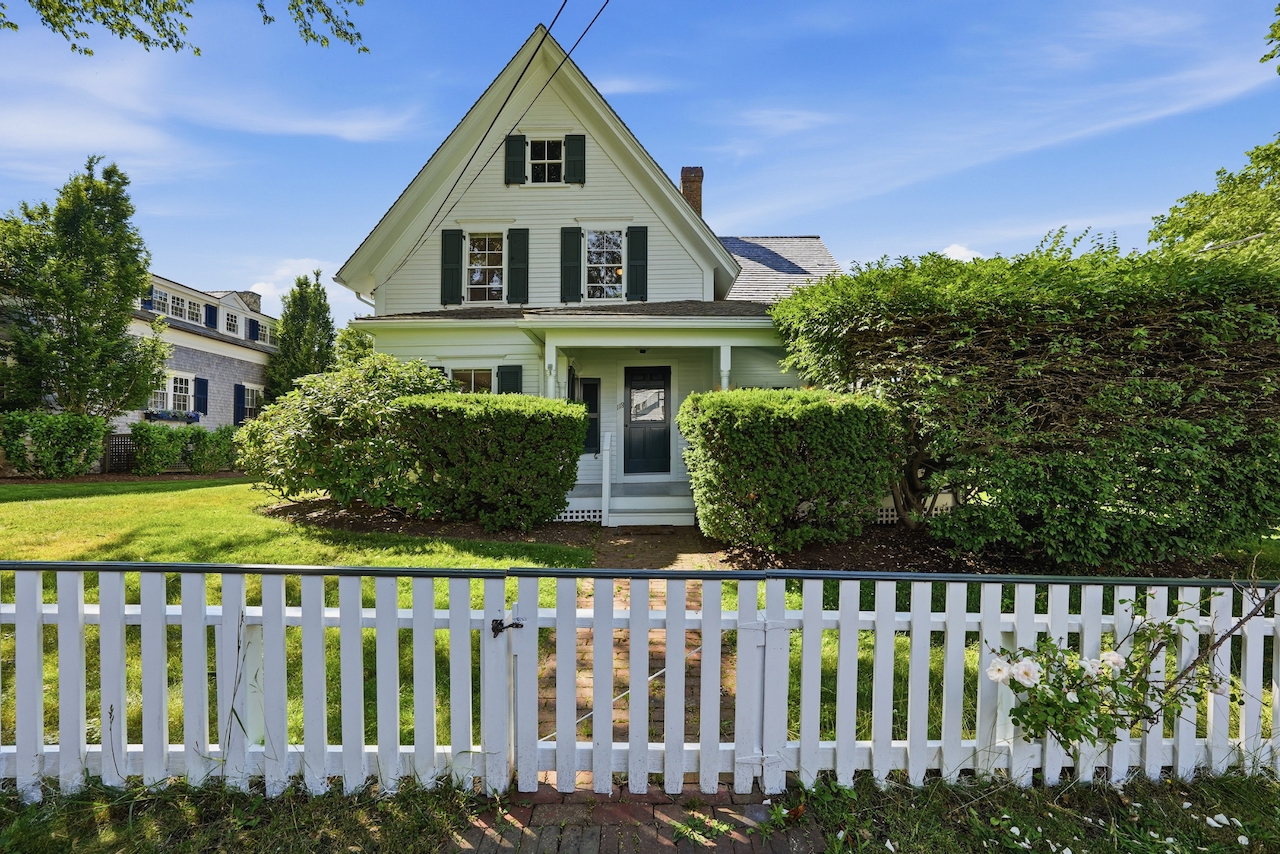 118 South Water Street Edgartown, MA 02539 - Photo 23 of 27