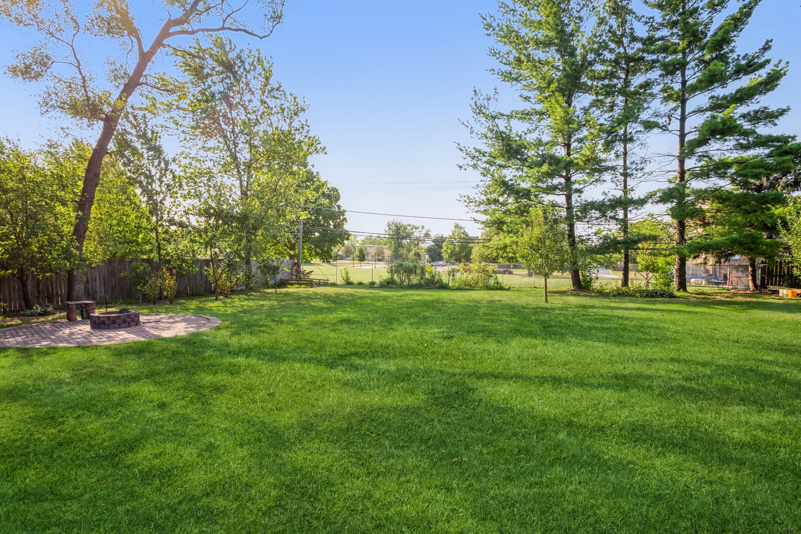613 West Edgewood Road Lombard, IL 60148 - Photo 21 of 21 a view of a park with large trees