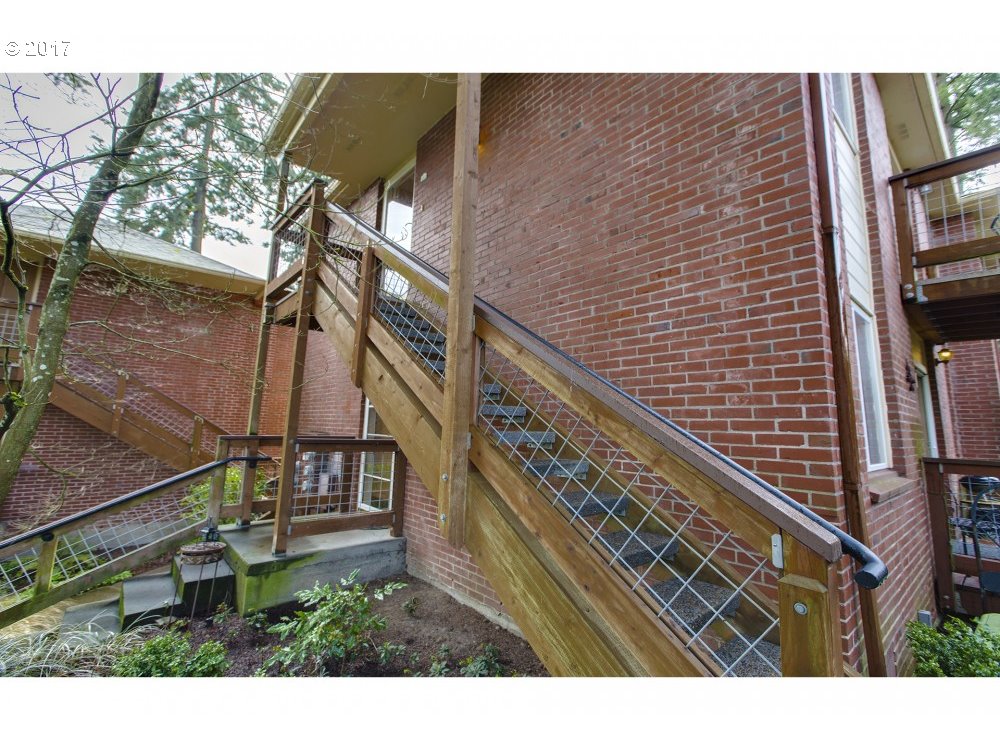 234 Ridgeway Road, Unit 16D Lake Oswego, OR 97034 - Photo 15 of 20 Gallery Image 15