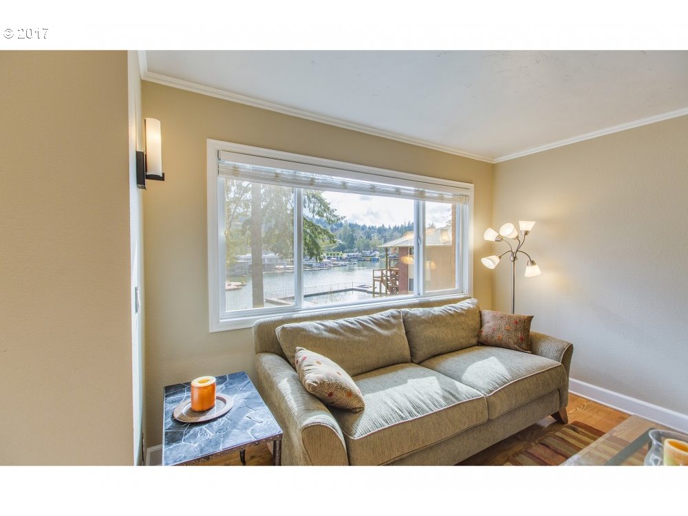 234 Ridgeway Road, Unit 16D Lake Oswego, OR 97034 - Photo 19 of 20 Gallery Image 19