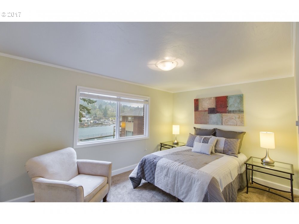 234 Ridgeway Road, Unit 16D Lake Oswego, OR 97034 - Photo 5 of 20 Gallery Image 5