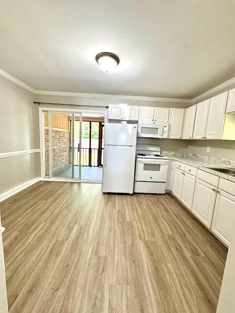 1820 Mepkin Road, Unit 1019 Charleston, SC 29407 - Photo 5 of 17 Kitchen